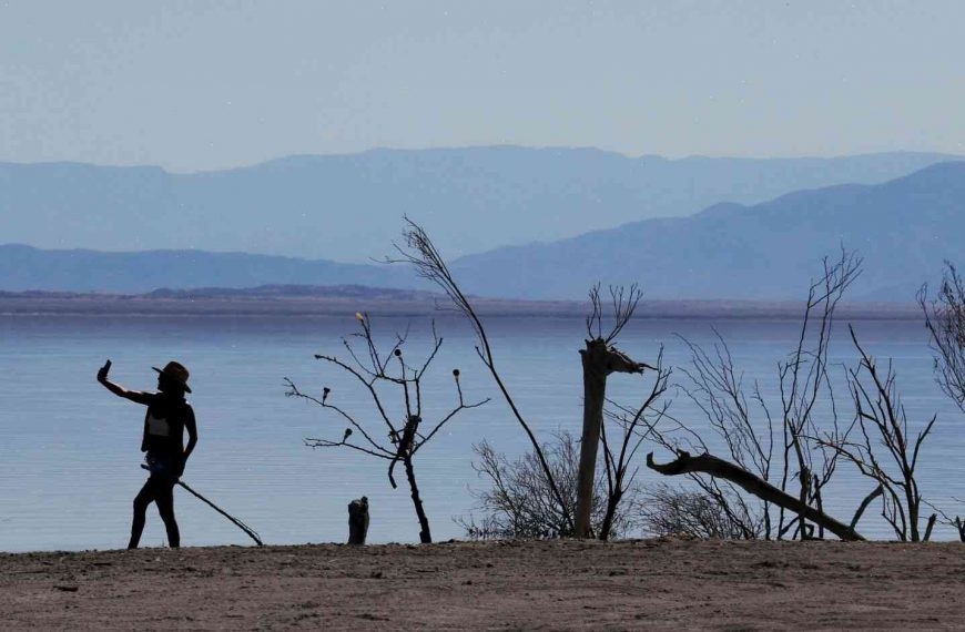 Arizona, Nevada, and the federal government are working on a deal to clean up the Salton Sea